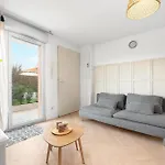 Joli T2 Avec Terrasse Et Parking Apartamento
