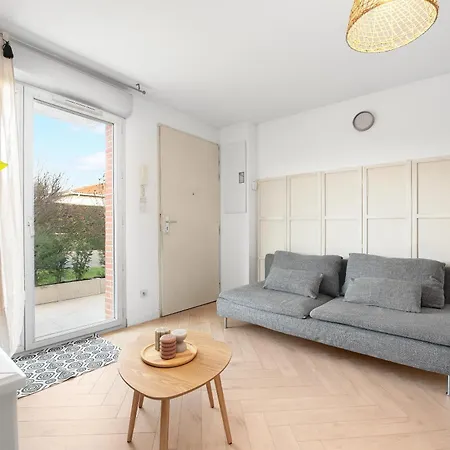 Joli T2 Avec Terrasse Et Parking Lägenhet
