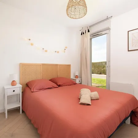 Joli T2 Avec Terrasse Et Parking Apartamento *