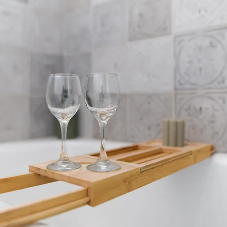 Joli T2 Avec Terrasse Et Parking *