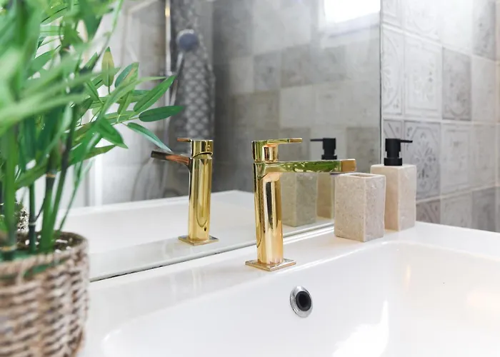 Joli T2 Avec Terrasse Et Parking * Toulouse