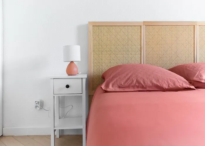 Appartement Joli T2 Avec Terrasse Et Parking *