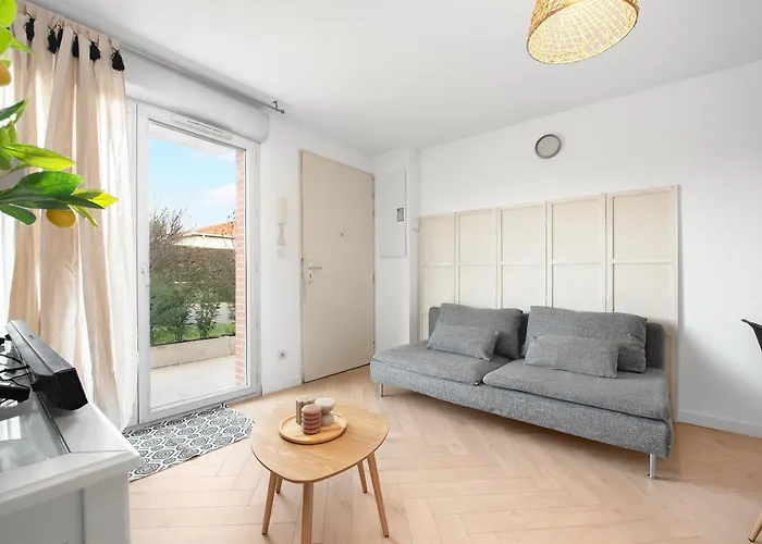 Joli T2 Avec Terrasse Et Parking Appartement