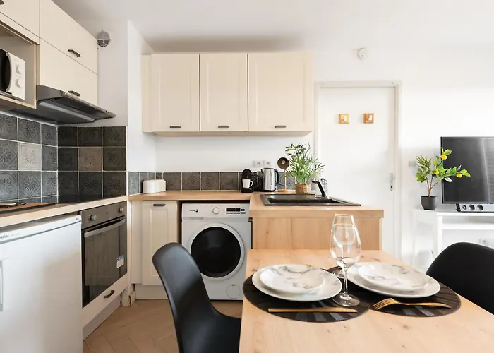 Appartement Joli T2 Avec Terrasse Et Parking *