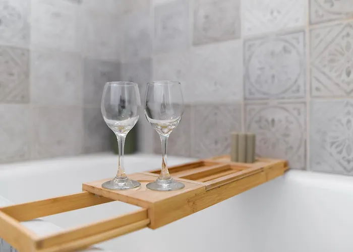 Joli T2 Avec Terrasse Et Parking *